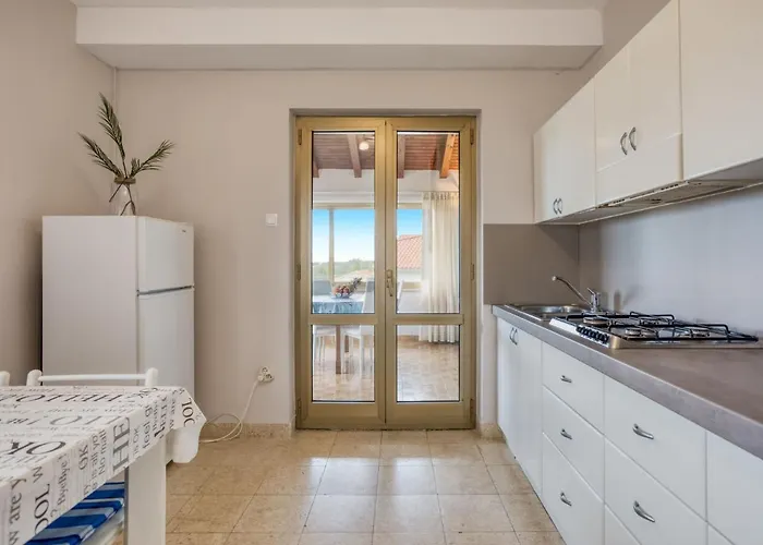 Apartment Daria-2 By Interhome